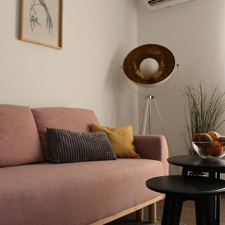 Luca, Digital Nomad Getaway Studio Apartment Zagreb Eksteriør billede